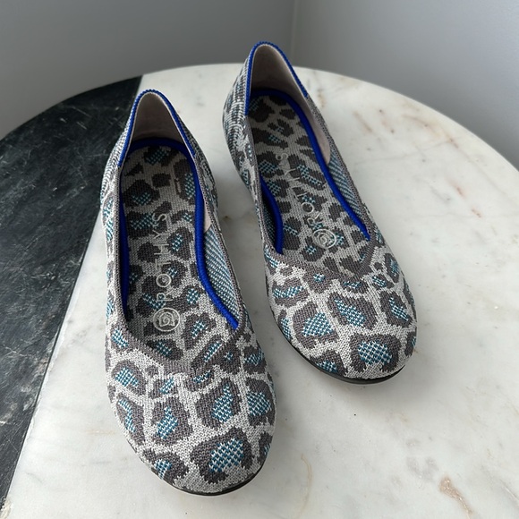 Rothy's Grey Spotted Round Toe Flats, Limited Edition Print - Picture 14 of 16